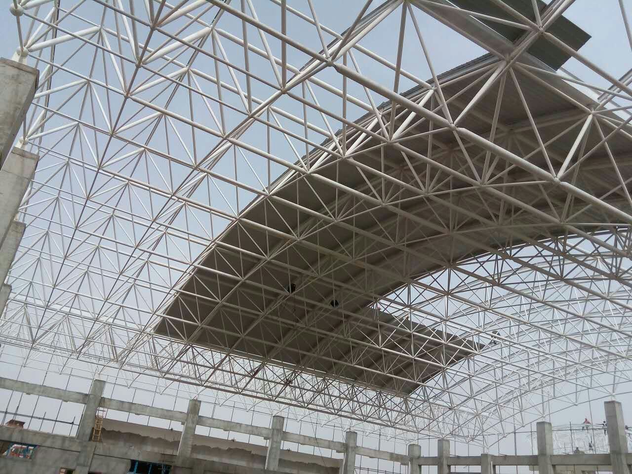 崇左青岛一汽网架